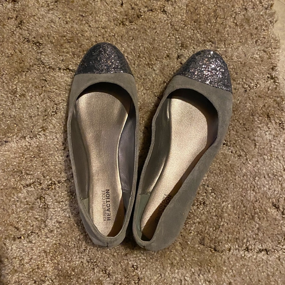Super cute flats!